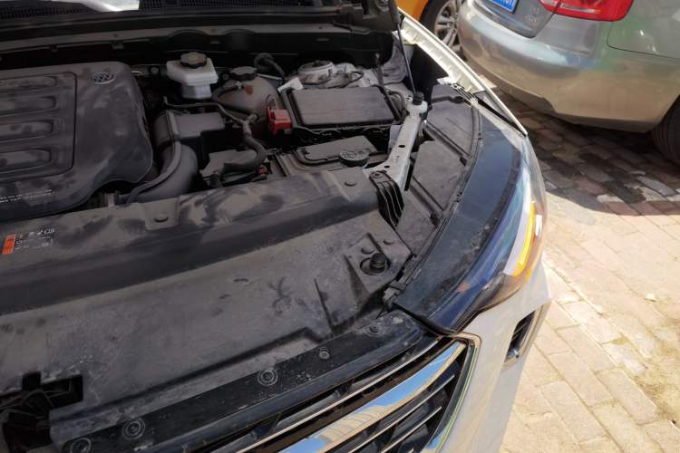 Used Buick Envision 2023 Encore S 552T Two-Wheel Drive Luxury Model Engine Bay Left