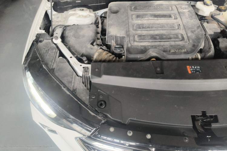 Used Buick Envision 2023 Encore S 552T Two-Wheel Drive Luxury Model Engine Bay Right