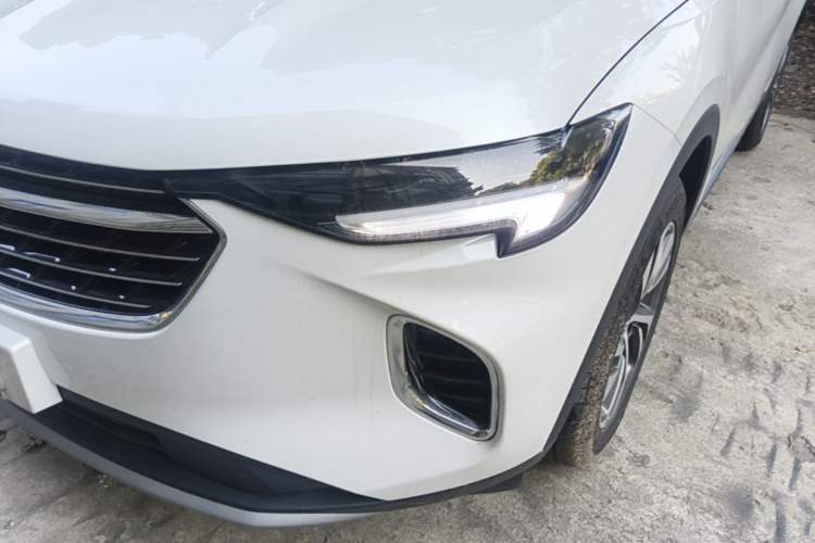 Used Buick Envision 2023 Encore S 552T Two-Wheel Drive Luxury Model Left Front Headlight