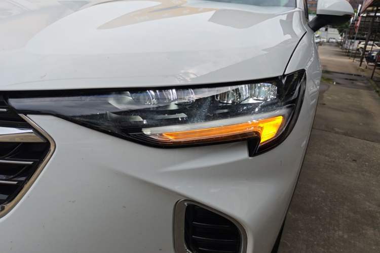 Used Buick Envision 2023 Encore S 552T Two-Wheel Drive Luxury Model Left Front Headlight