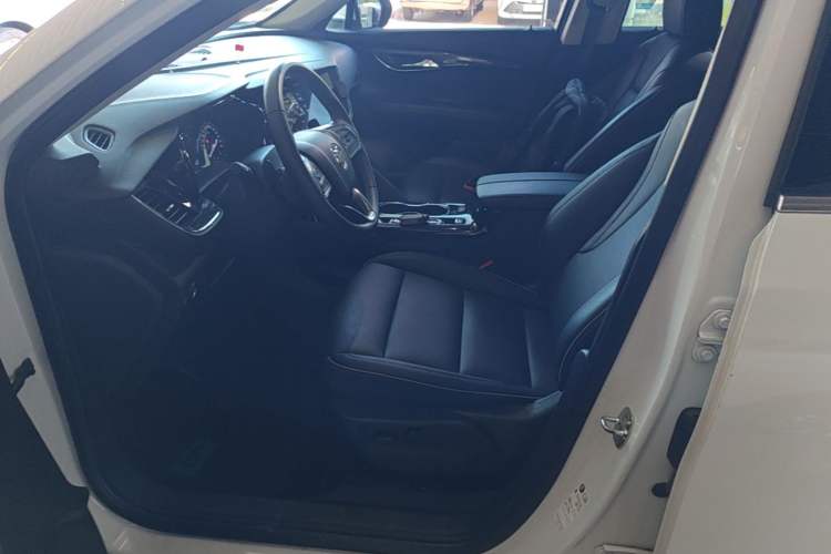 Used Buick Envision 2023 Encore S 552T Two-Wheel Drive Luxury Model Left Front Seat