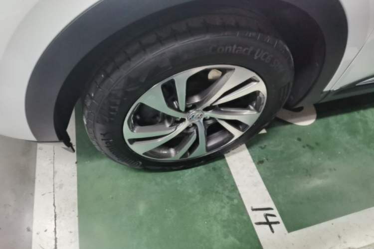 Used Buick Envision 2023 Encore S 552T Two-Wheel Drive Luxury Model Left Front Wheel Hub