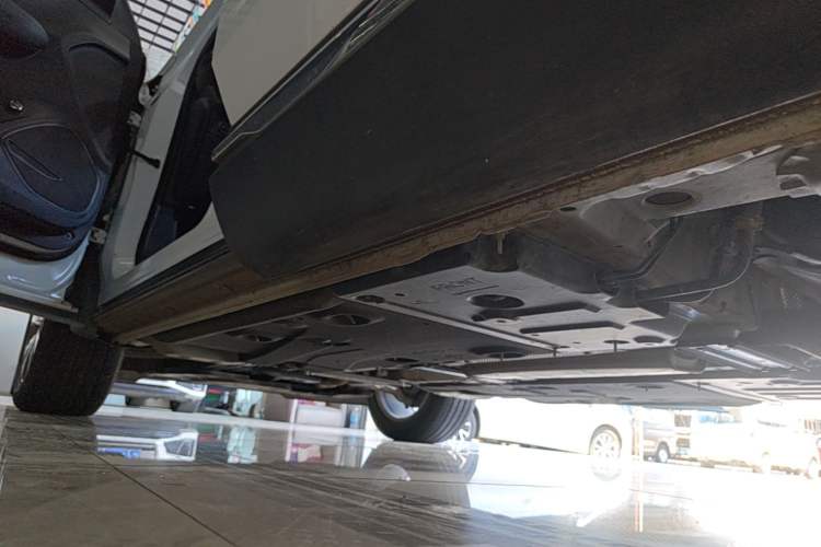 Used Buick Envision 2023 Encore S 552T Two-Wheel Drive Luxury Model Left Side Sill
