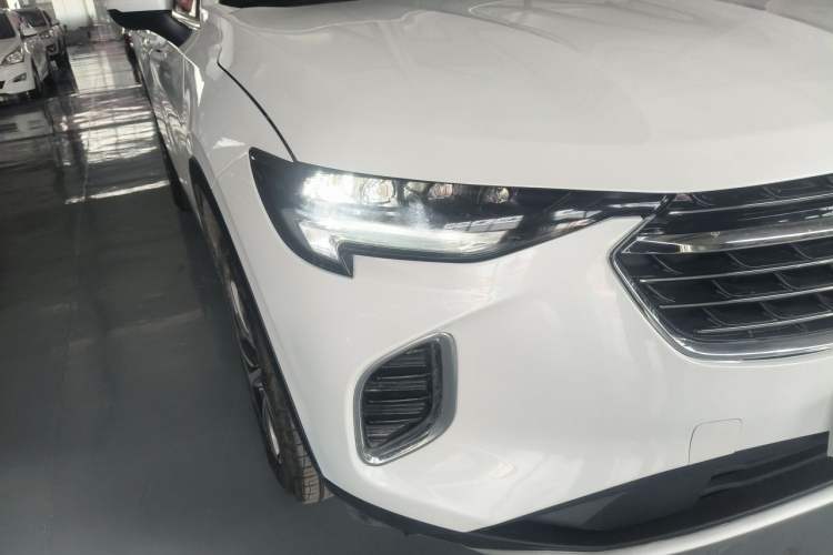 Used Buick Envision 2023 Encore S 552T Two-Wheel Drive Luxury Model Right Front Headlight
