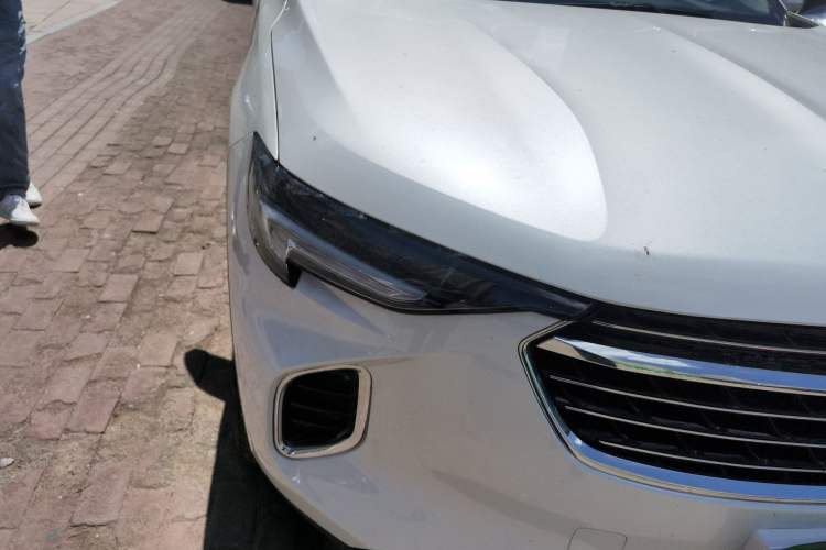 Used Buick Envision 2023 Encore S 552T Two-Wheel Drive Luxury Model Right Front Headlight