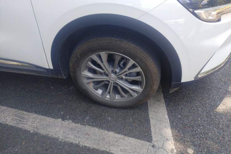 Used Buick Envision 2023 Encore Plus 652T Five-Seat Luxury Model Right Front Wheel Hub