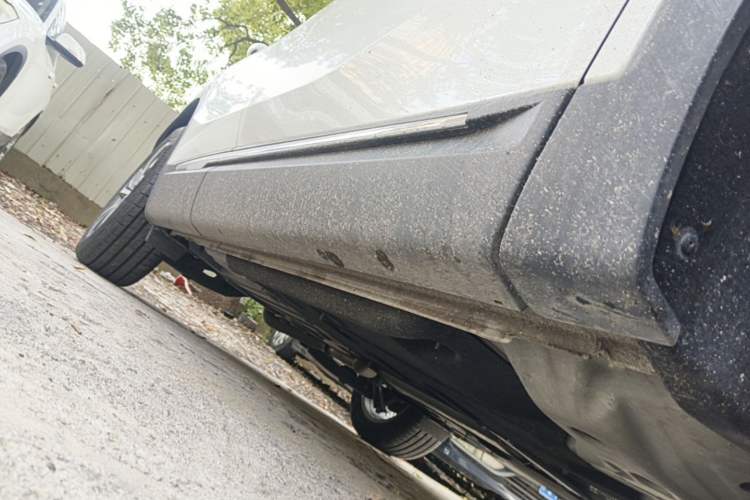 Used Buick Envision 2023 Encore S 552T Two-Wheel Drive Luxury Model Right Side Sill