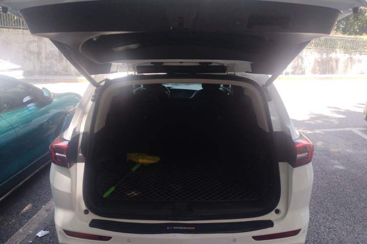 Used Buick Envision 2023 Encore Plus 652T Five-Seat Luxury Model Trunk