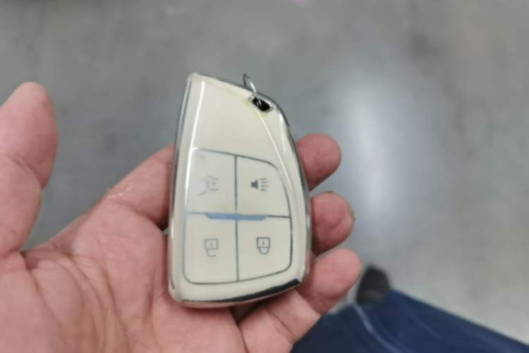 Used Buick Envision 2023 Encore S 552T Two-Wheel Drive Luxury Model Vehicle Key