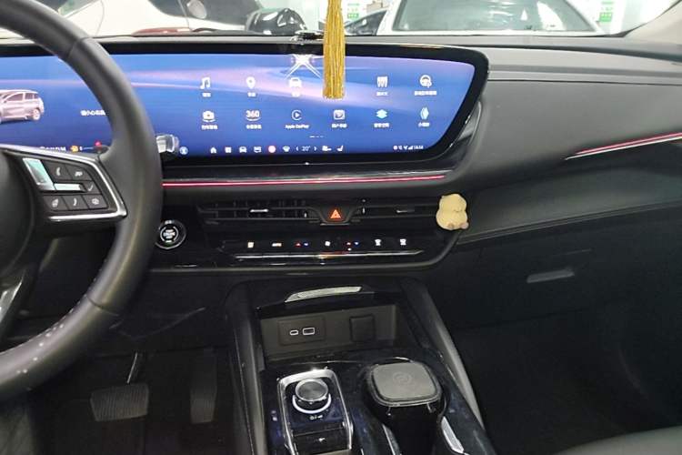 Used Buick Envision 2024 Encore Plus 28T Two-Wheel Drive Luxury Edition Audio And AC Panel