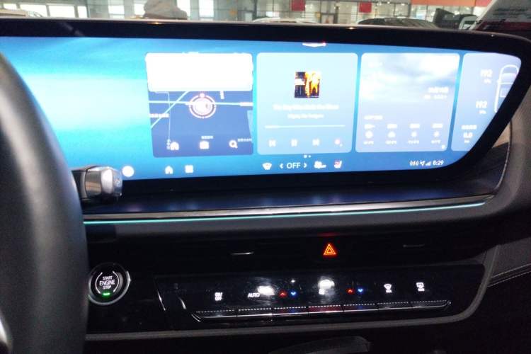 Used Buick Envision 2024 Encore Plus 28T AWD Luxury Edition Audio And AC Panel