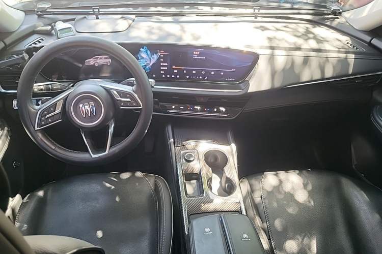 Used Buick Envision 2024 Encore Plus 28T Two-Wheel Drive Luxury Edition Center Console