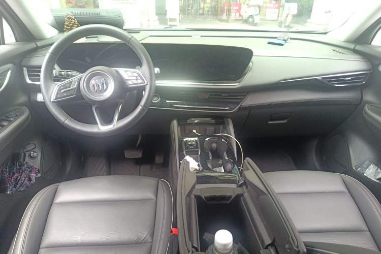 Used Buick Envision 2024 Encore Plus 28T AWD Luxury Edition Center Console