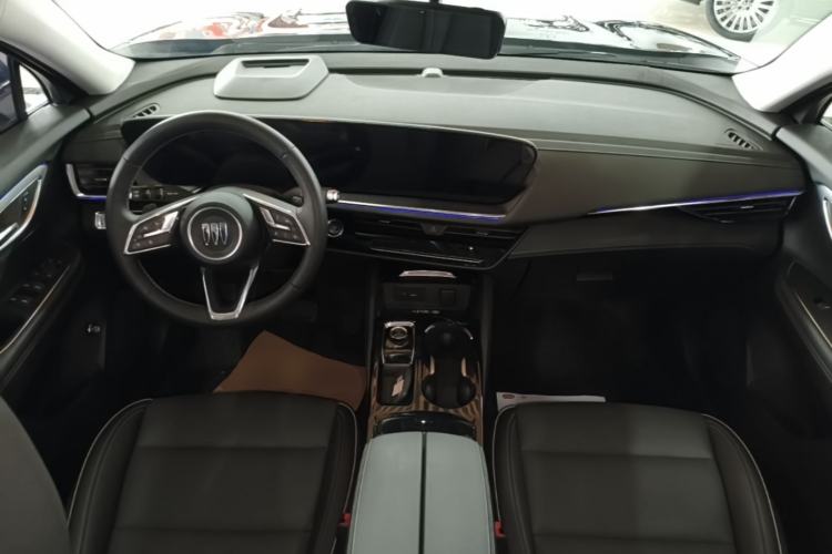 Used Buick Envision 2024 Encore Plus 28T Two-Wheel Drive Luxury Edition Center Console