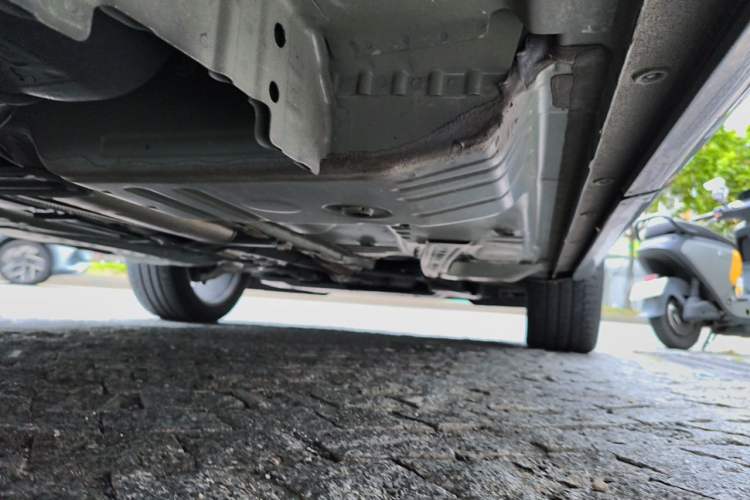Used Buick Envision 2024 Encore Plus AWD Avenir Chassis Rear Right