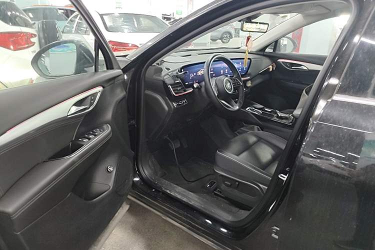 Used Buick Envision 2024 Encore Plus 28T Two-Wheel Drive Luxury Edition Driver Seat