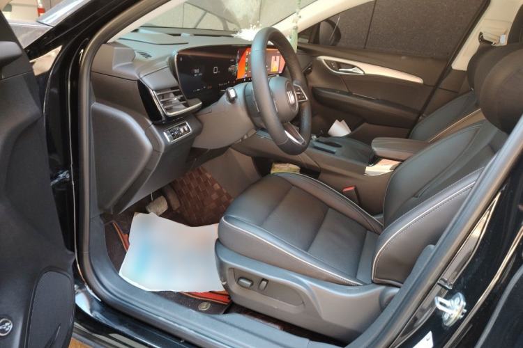 Used Buick Envision 2024 Encore Plus 28T AWD Luxury Edition Driver Seat