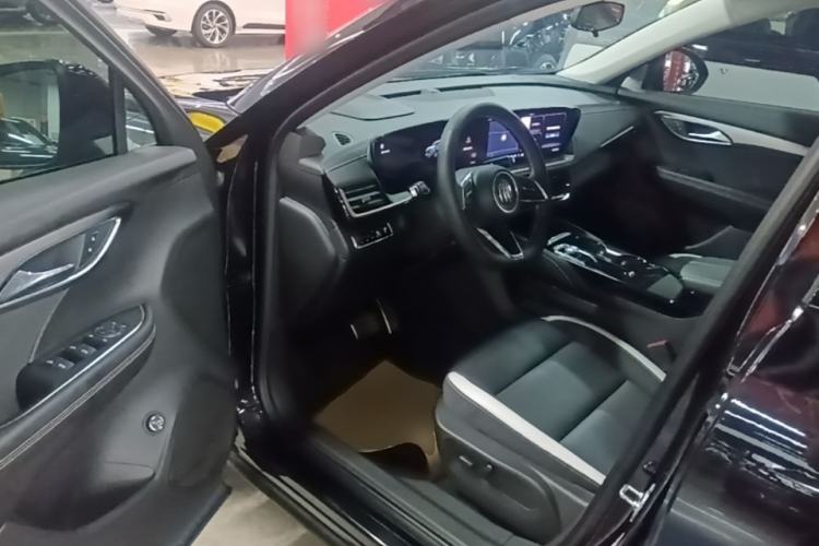Used Buick Envision 2024 Encore S 25T Ignite Black Style Edition Driver Seat