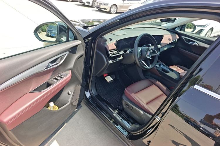 Used Buick Envision 2024 Encore Plus 28T Two-Wheel Drive Luxury Edition Driver Seat