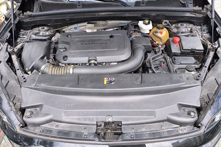 Used Buick Envision 2024 Encore Plus AWD Avenir Engine Bay
