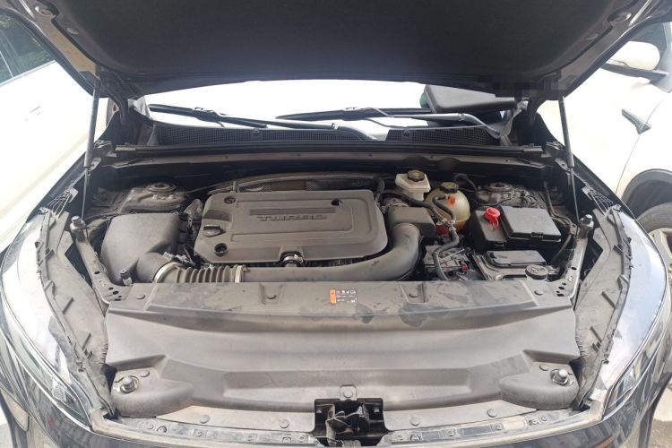 Used Buick Envision 2024 Encore Plus 28T AWD Luxury Edition Engine Bay