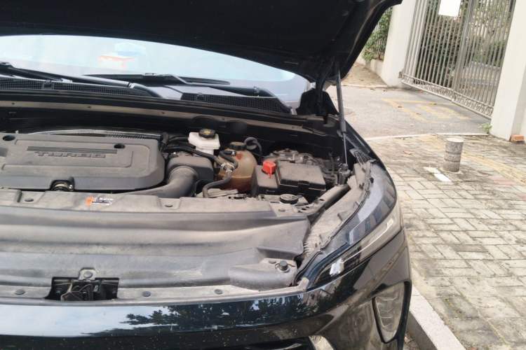 Used Buick Envision 2024 Encore Plus AWD Avenir Engine Bay Left