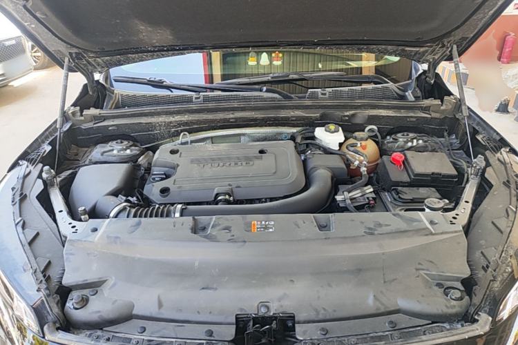Used Buick Envision 2024 Encore Plus 28T AWD Luxury Edition Engine Bay