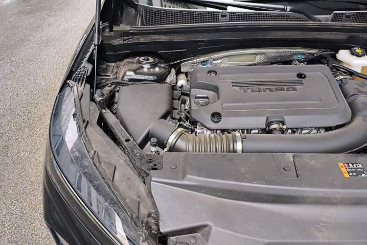 Used Buick Envision 2024 Encore Plus 28T Two-Wheel Drive Luxury Edition Engine Bay Right
