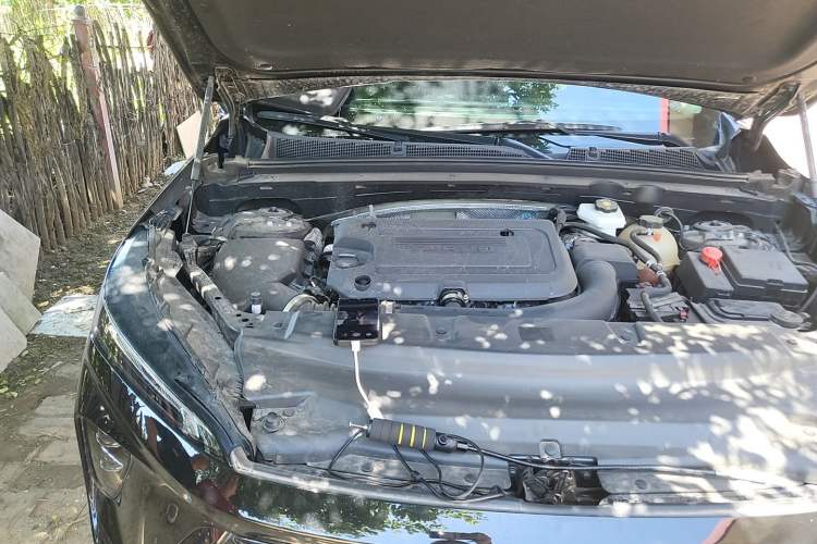 Used Buick Envision 2024 Encore Plus 28T Two-Wheel Drive Luxury Edition Engine Bay Right