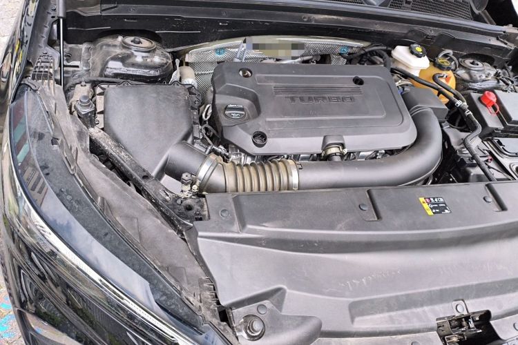 Used Buick Envision 2024 Encore Plus AWD Avenir Engine Bay Right
