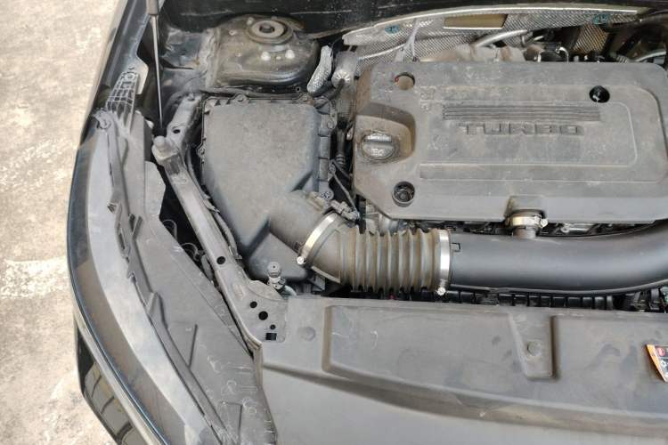 Used Buick Envision 2024 Encore S 28T Ignite Black Prestige Edition Engine Bay Right