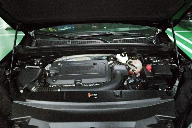 Used Buick Envision 2024 Encore Plus 28T Two-Wheel Drive Luxury Edition Engine Bay