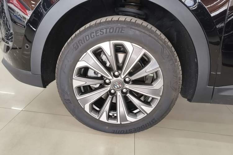 Used Buick Envision 2024 Encore Plus 28T Two-Wheel Drive Luxury Edition Exterior 3