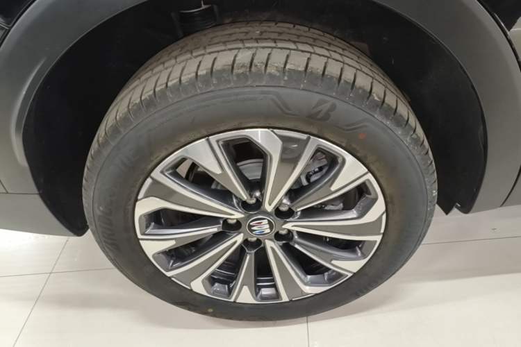 Used Buick Envision 2024 Encore Plus 28T Two-Wheel Drive Luxury Edition Exterior 4