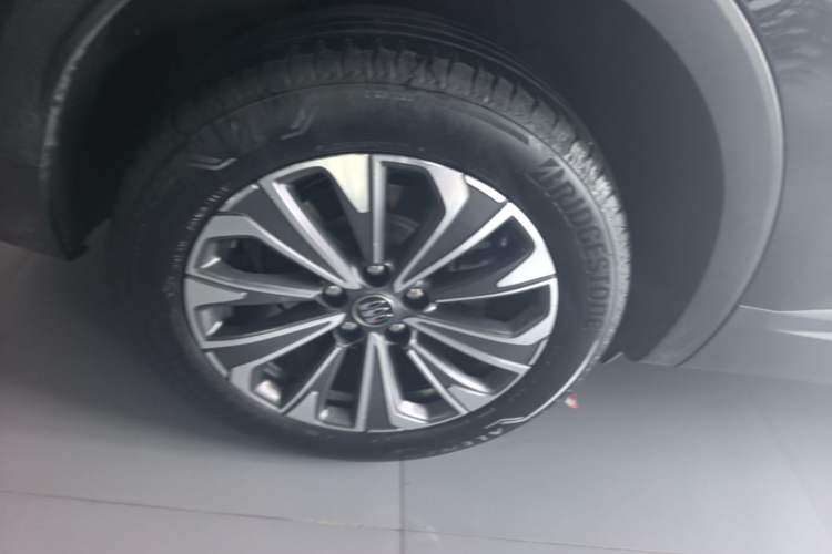 Used Buick Envision 2024 Encore Plus 28T Two-Wheel Drive Luxury Edition Exterior 5