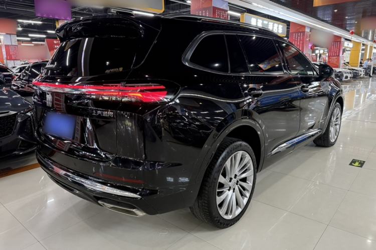 Used Buick Envision 2024 Encore Plus AWD Avenir Exterior 5