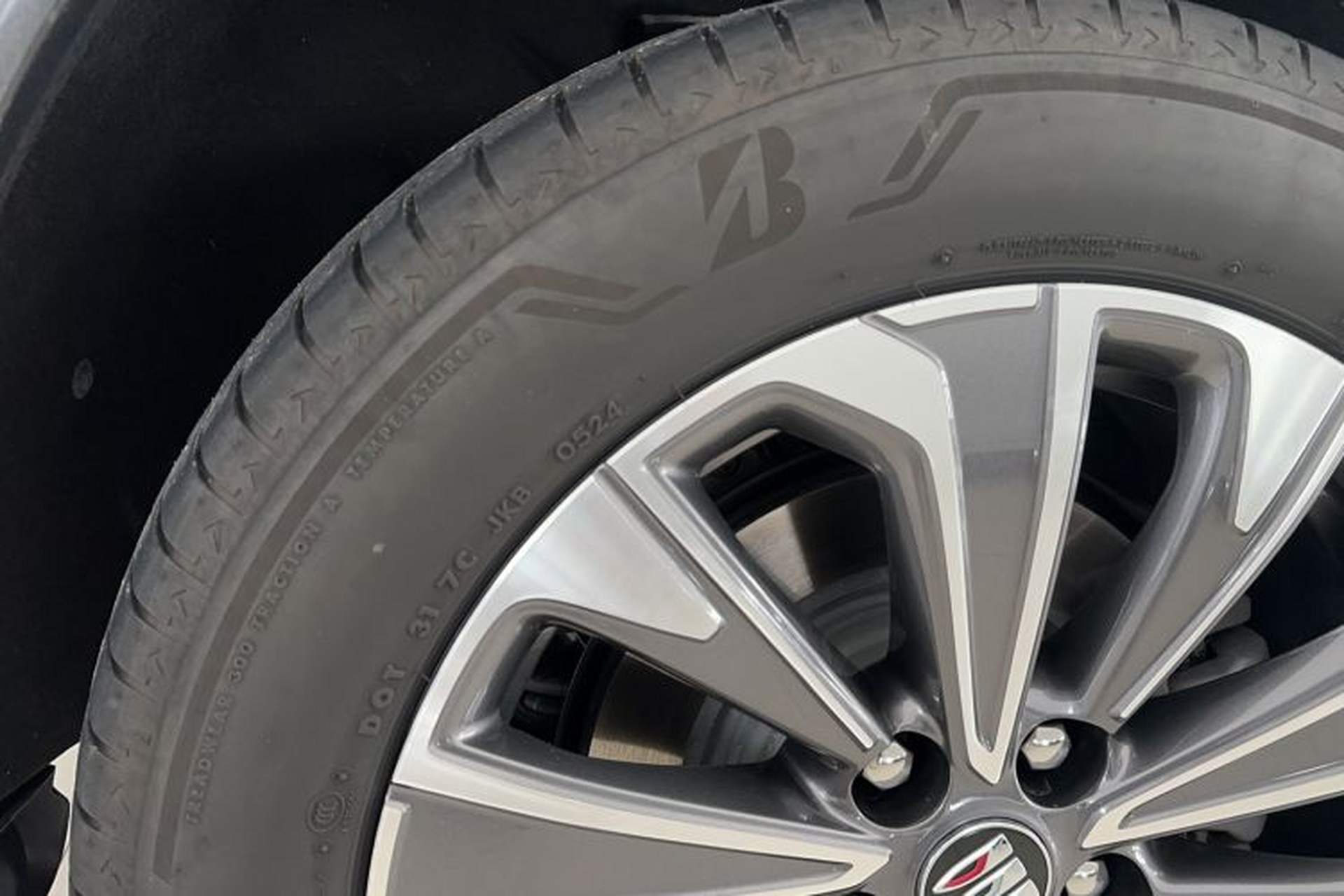 Used Buick Envision 2024 Encore Plus 28T AWD Luxury Edition Exterior 7