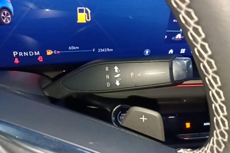 Used Buick Envision 2024 Encore S 25T Ignite Black Style Edition Gear Lever