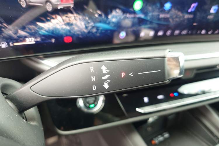 Used Buick Envision 2024 Encore Plus 28T Two-Wheel Drive Luxury Edition Gear Lever