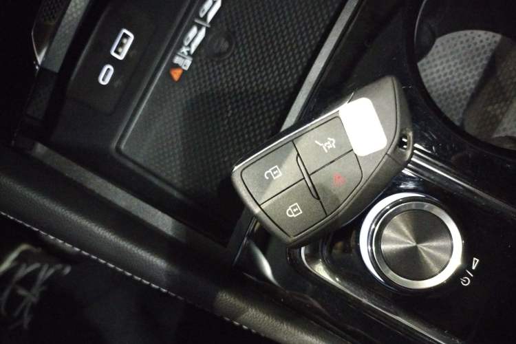 Used Buick Envision 2024 Encore Plus 28T AWD Luxury Edition Interior 1
