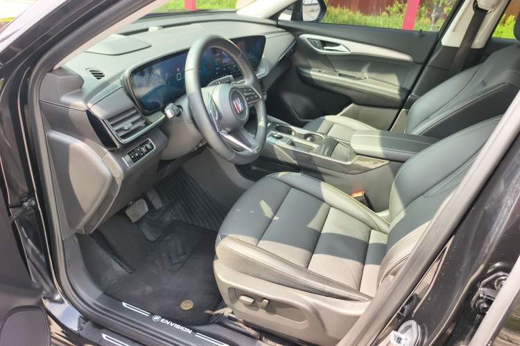 Used Buick Envision 2024 Encore Plus 28T Two-Wheel Drive Luxury Edition Interior 1