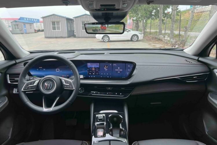 Used Buick Envision 2024 Encore Plus 28T Two-Wheel Drive Luxury Edition Interior 2