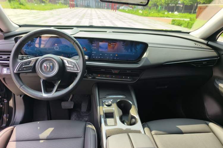 Used Buick Envision 2024 Encore Plus 28T Two-Wheel Drive Luxury Edition Interior 5