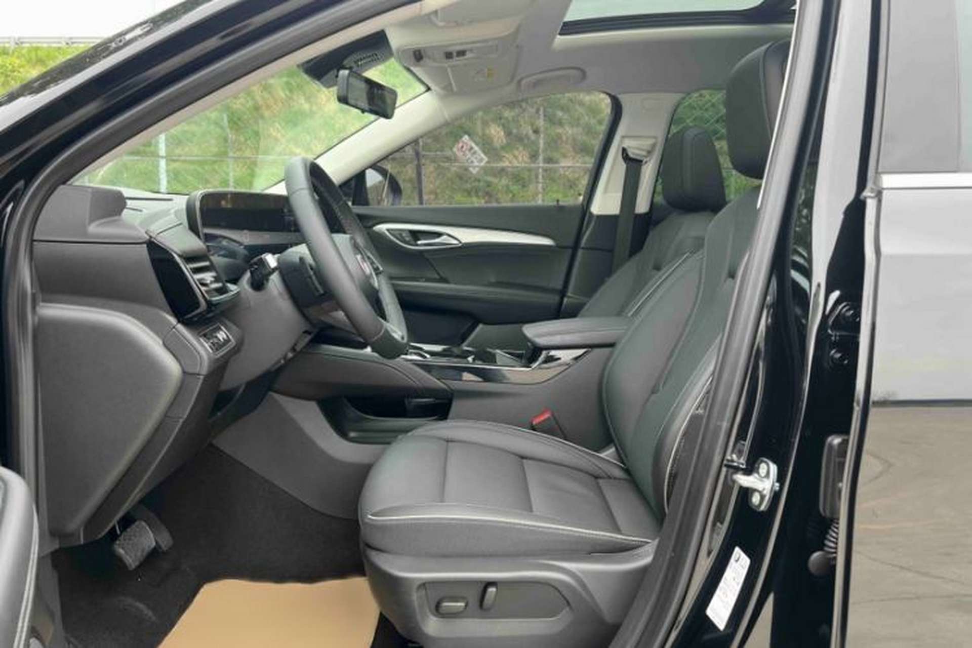 Used Buick Envision 2024 Encore Plus 28T Two-Wheel Drive Luxury Edition Left Front Seat