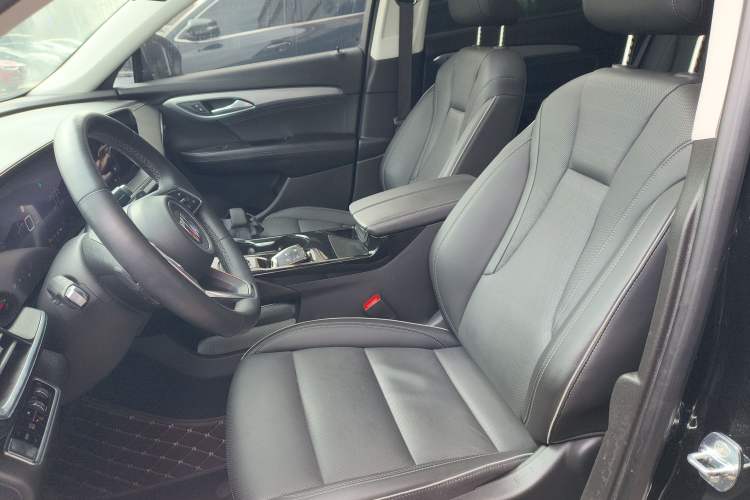 Used Buick Envision 2024 Encore Plus 28T AWD Luxury Edition Left Front Seat
