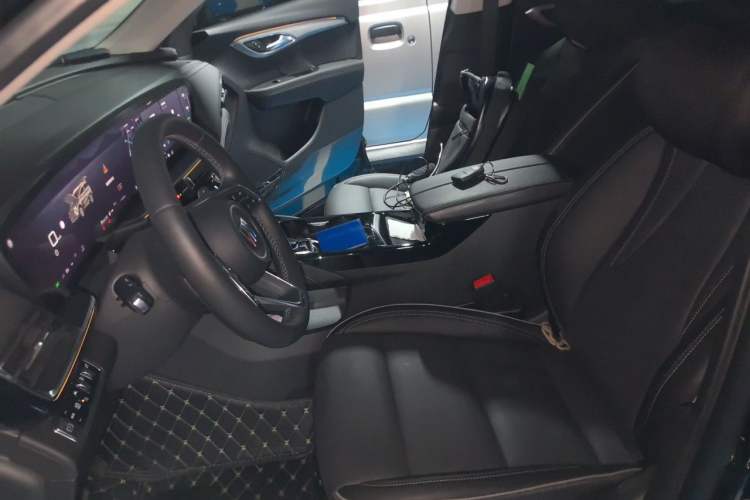 Used Buick Envision 2024 Encore Plus 28T Two-Wheel Drive Luxury Edition Left Front Seat