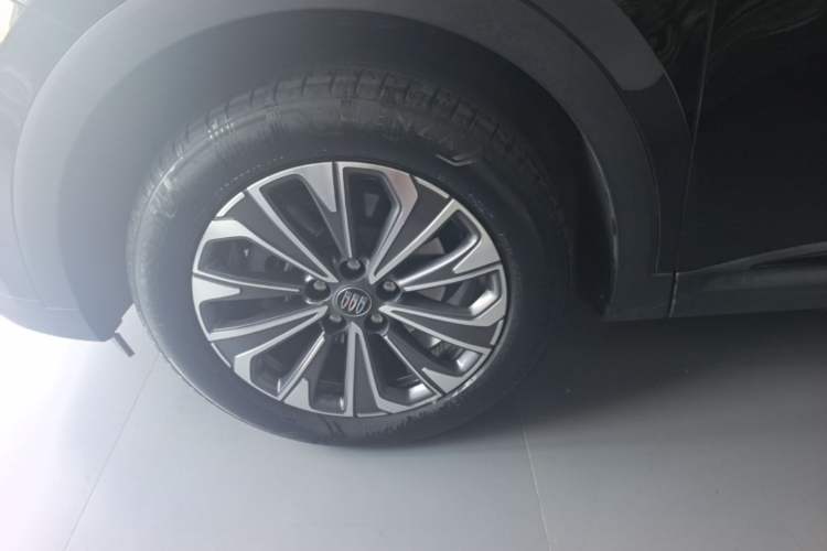 Used Buick Envision 2024 Encore Plus 28T Two-Wheel Drive Luxury Edition Left Front Wheel Hub