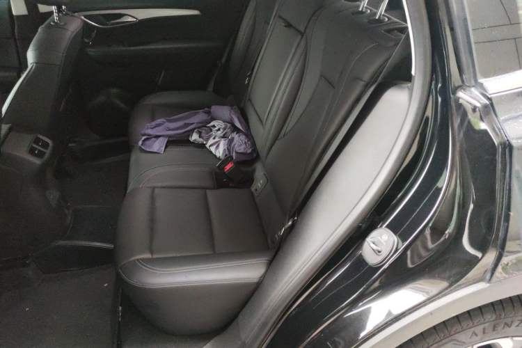 Used Buick Envision 2024 Encore Plus 28T Two-Wheel Drive Luxury Edition Left Rear Seat
