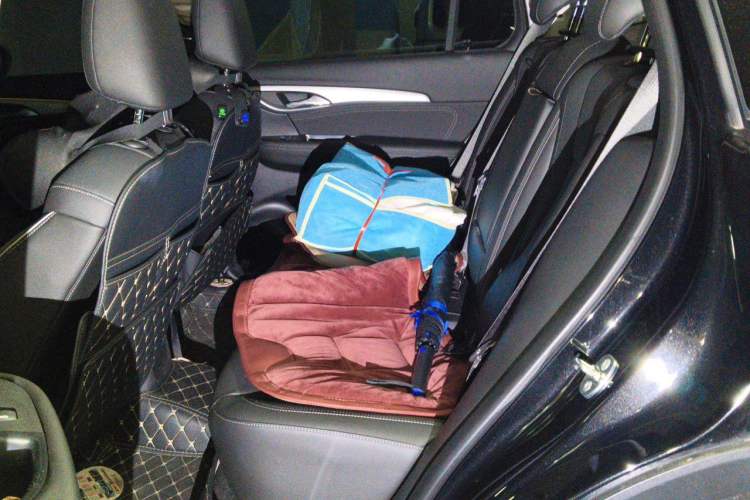 Used Buick Envision 2024 Encore Plus 28T Two-Wheel Drive Luxury Edition Left Rear Seat