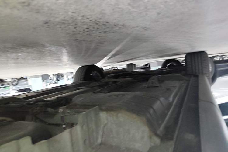 Used Buick Envision 2024 Encore Plus 28T Two-Wheel Drive Luxury Edition Left Side Sill
